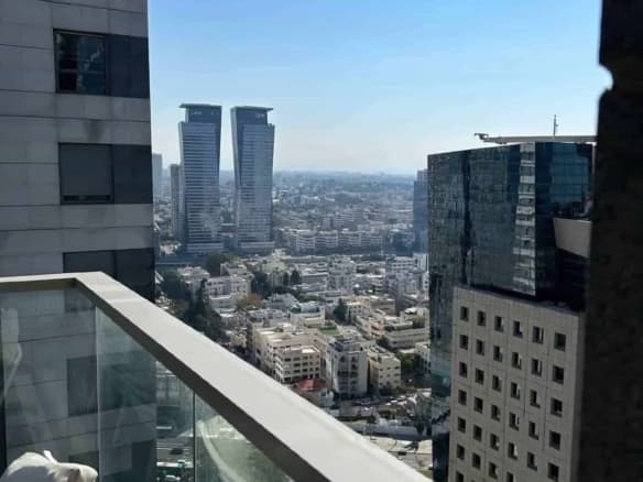במתחם-שרונה-דירת-110-מר-9-מר-מרפסת-2