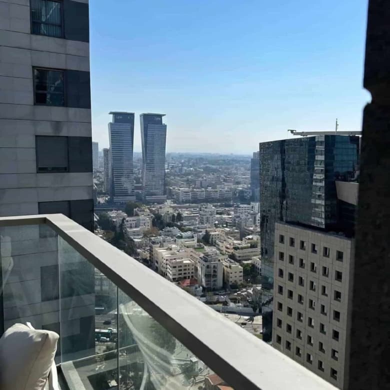במתחם-שרונה-דירת-110-מר-9-מר-מרפסת
