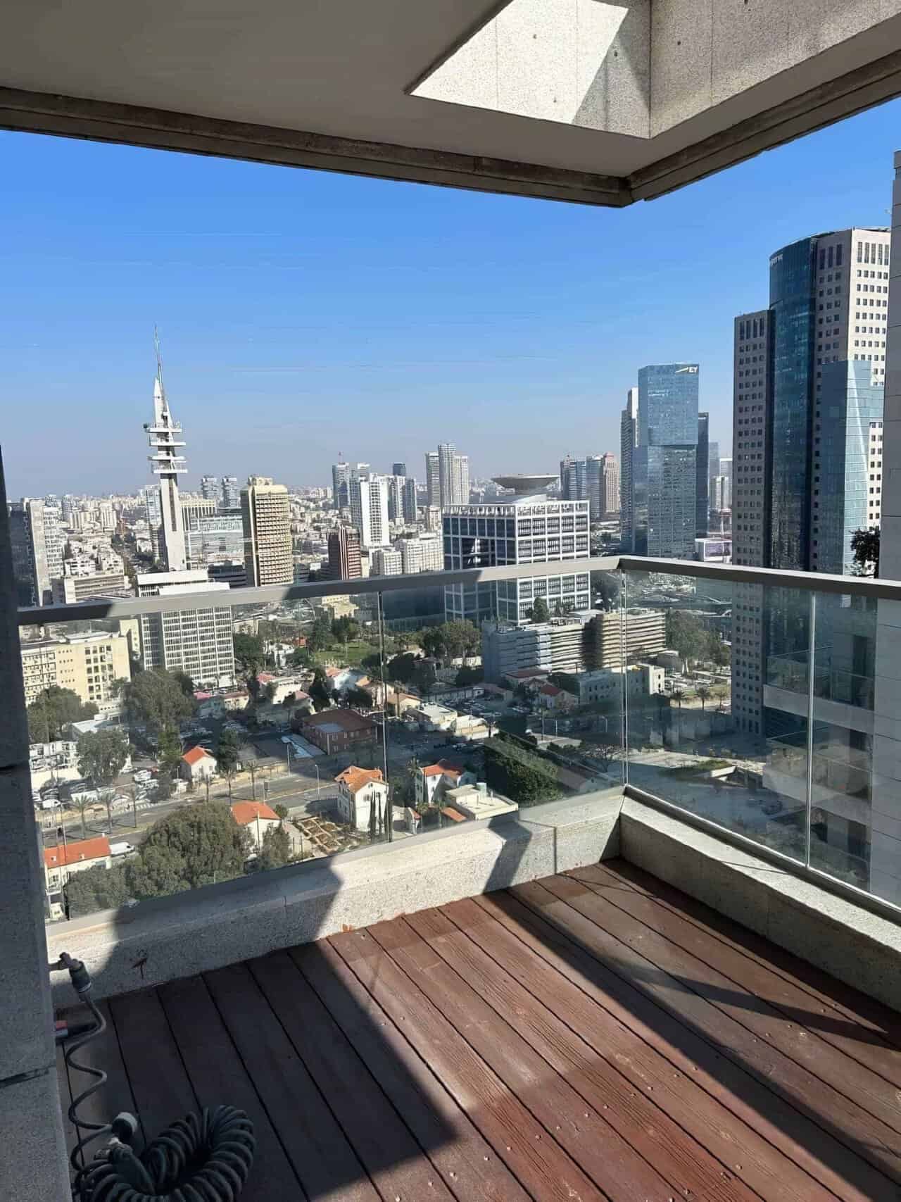 במתחם-שרונה-דירת-168-מר-40-מר-מרפסת-2