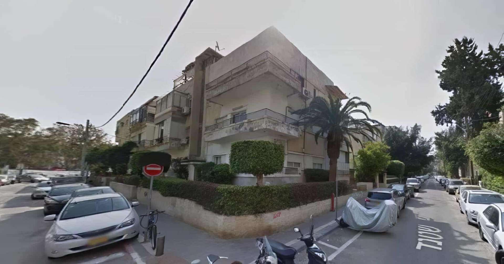 בניין-בשלמות-בכיכר-מסריק-2