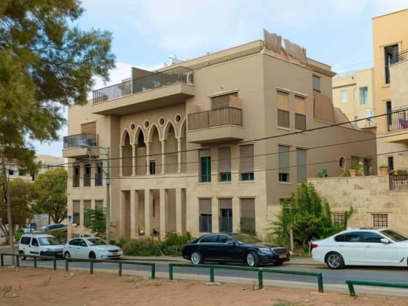 Building-on-the-Sea-Jaffa