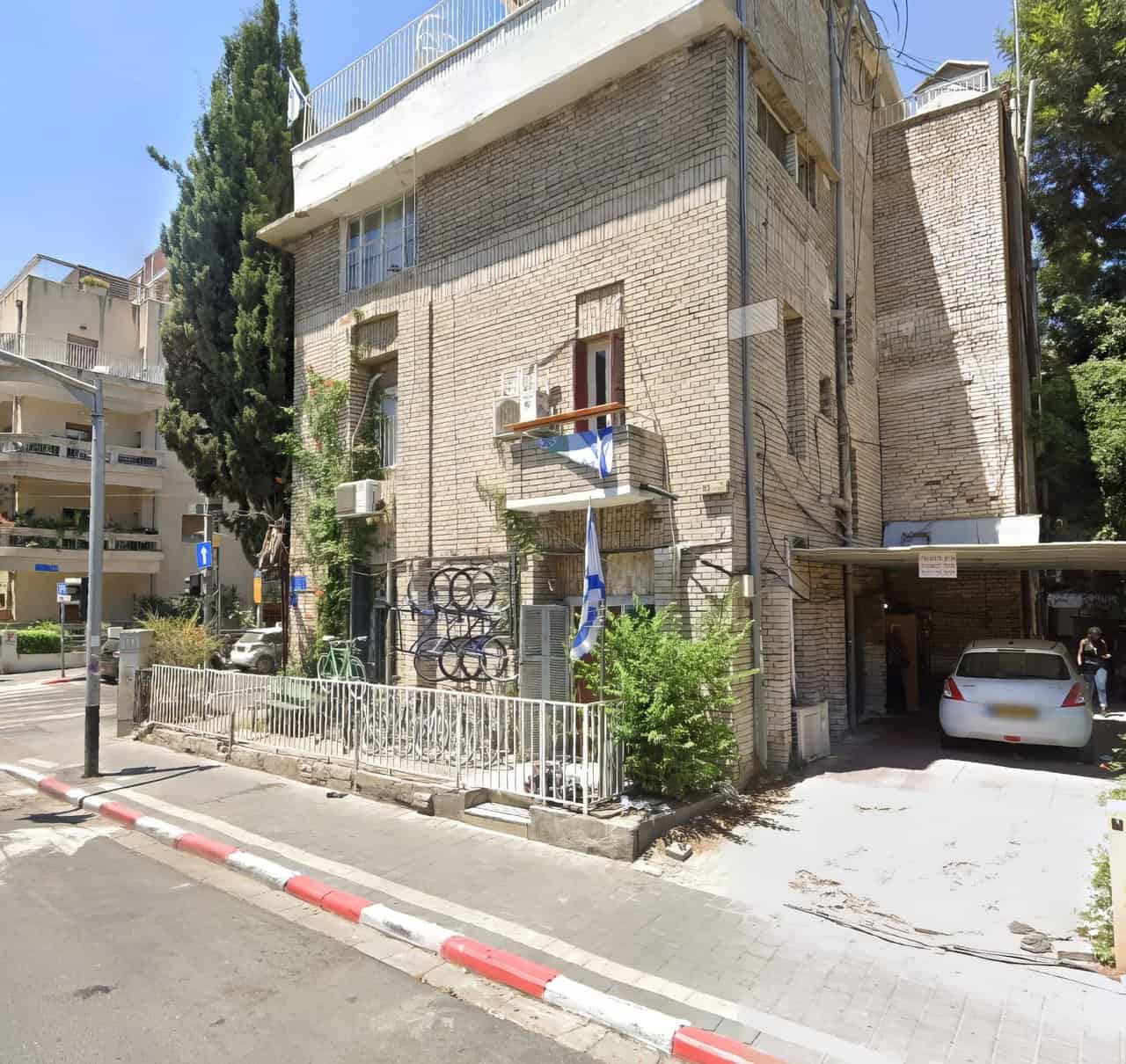 בניין-פינתי-ברוטשילד