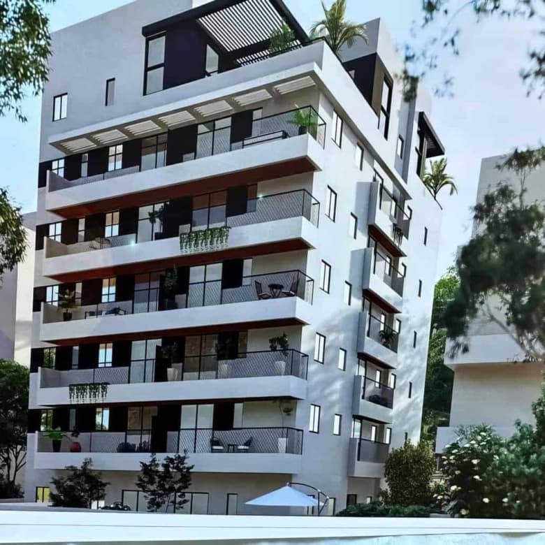 דירה למכירה בגורדון בקרבת הים לפני פינוי בינוי