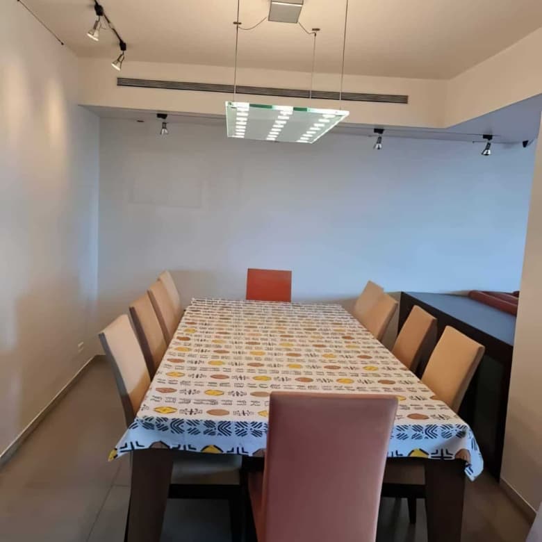 להשכרה-בכיכר-המדינה-דירת-150-מר-מרוהטת-3
