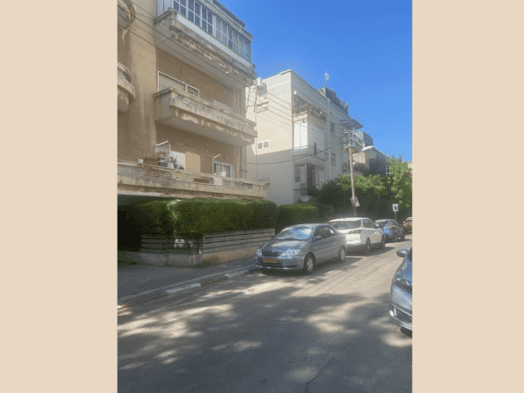 Building for sale near Dizengoff Center